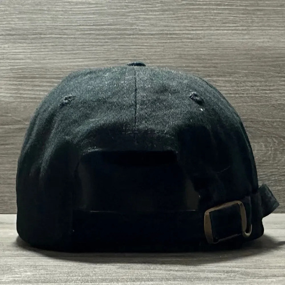 Sports Illustrated StrapBack Dad Hat Black/Red - Picture 3 of 5